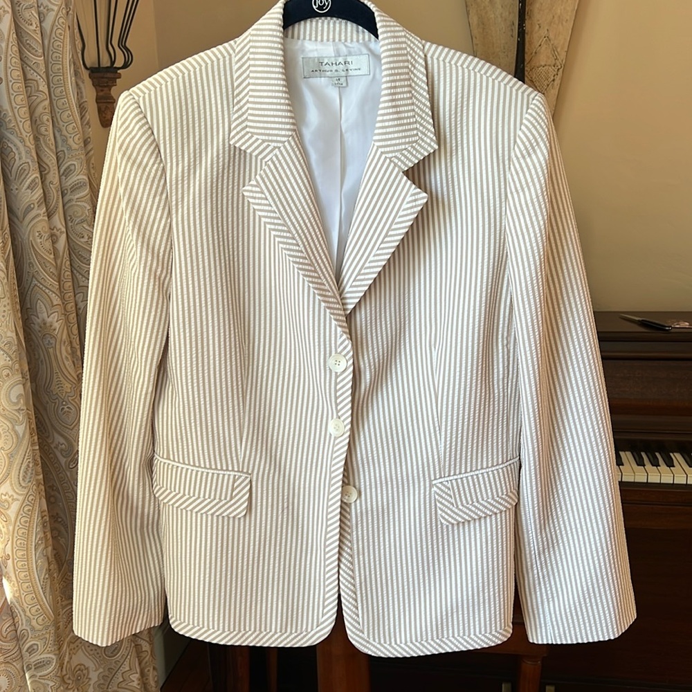 Tahari Single Breasted Blazer, Beige/White Stripe, Size 14